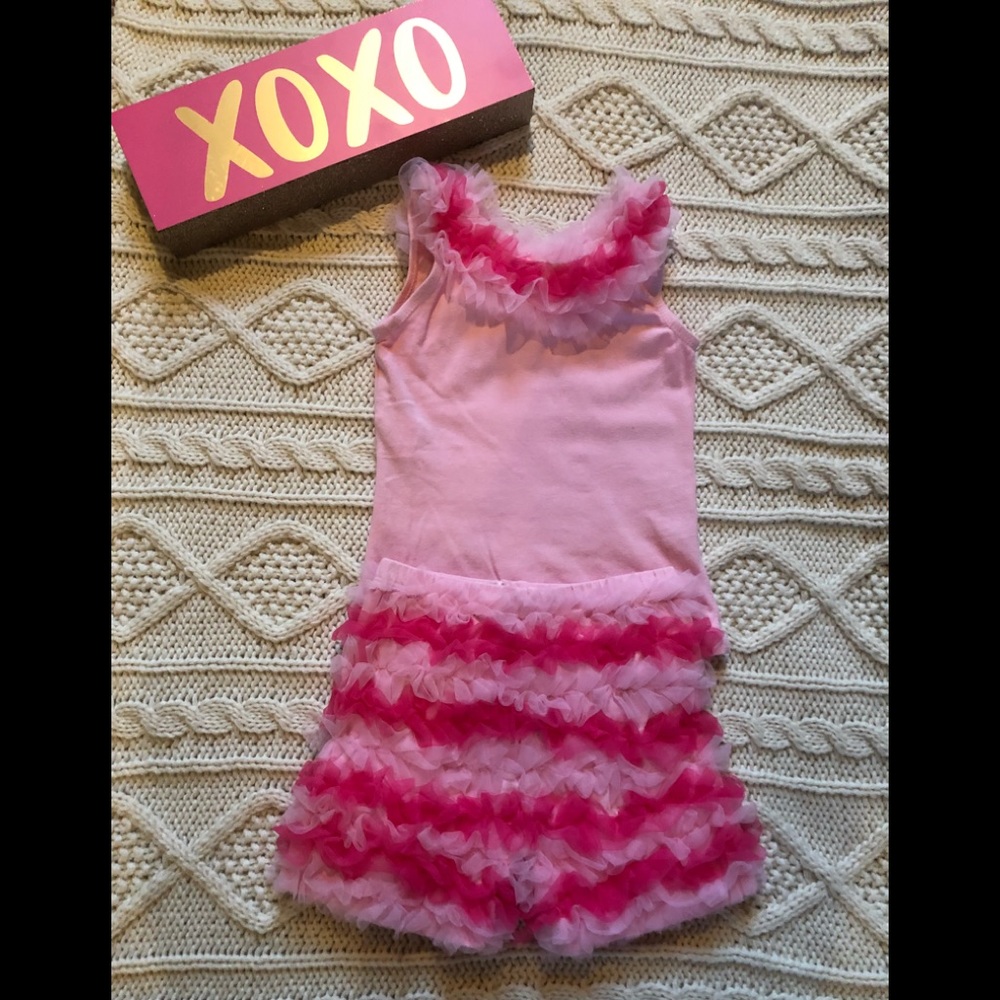 Pink ruffled short and tank set